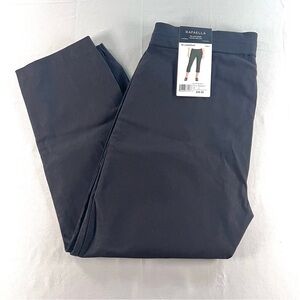 Rafaella Women's Black Capris